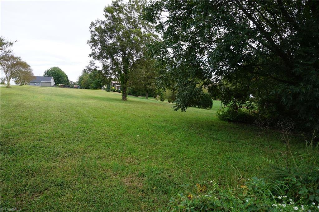 141 Old Thomas Farm Road Property Photo 3
