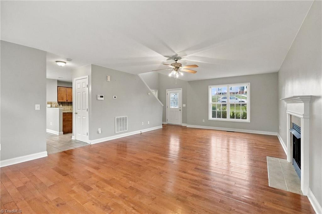 2089 Jackson Way Property Photo 6