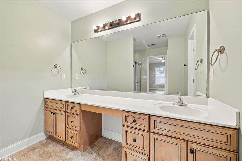 2089 Jackson Way Property Photo 32