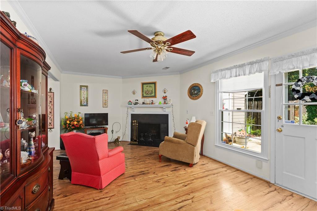 2701 Saint Johns Place Property Photo 3