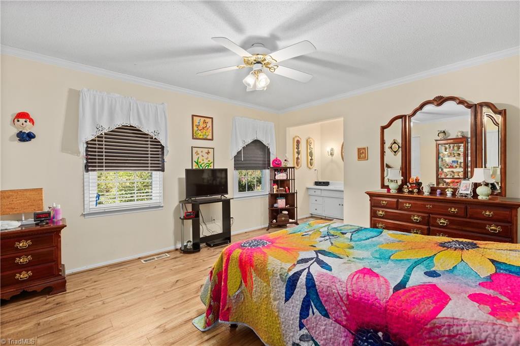 2701 Saint Johns Place Property Photo 13