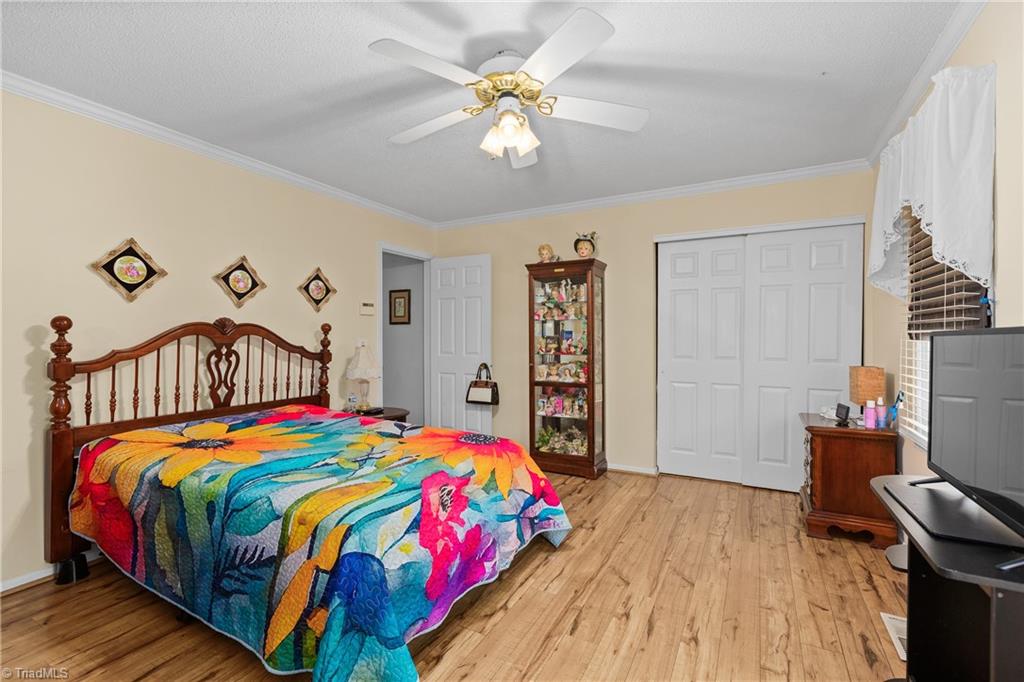 2701 Saint Johns Place Property Photo 14