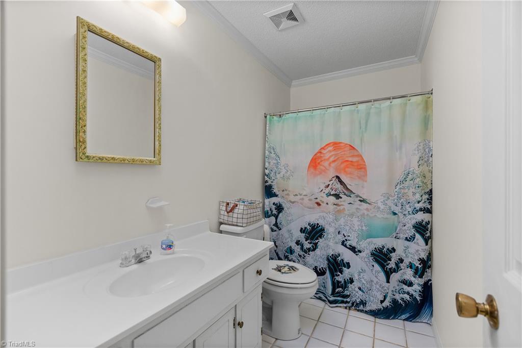 2701 Saint Johns Place Property Photo 19