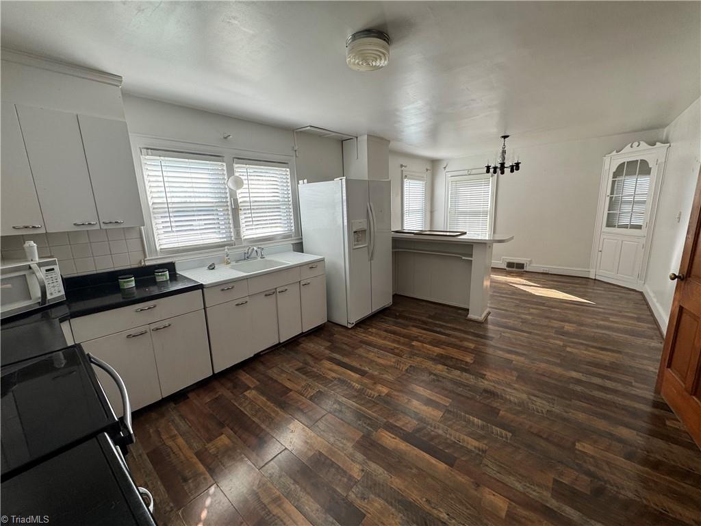 510 E King Street Property Photo 25