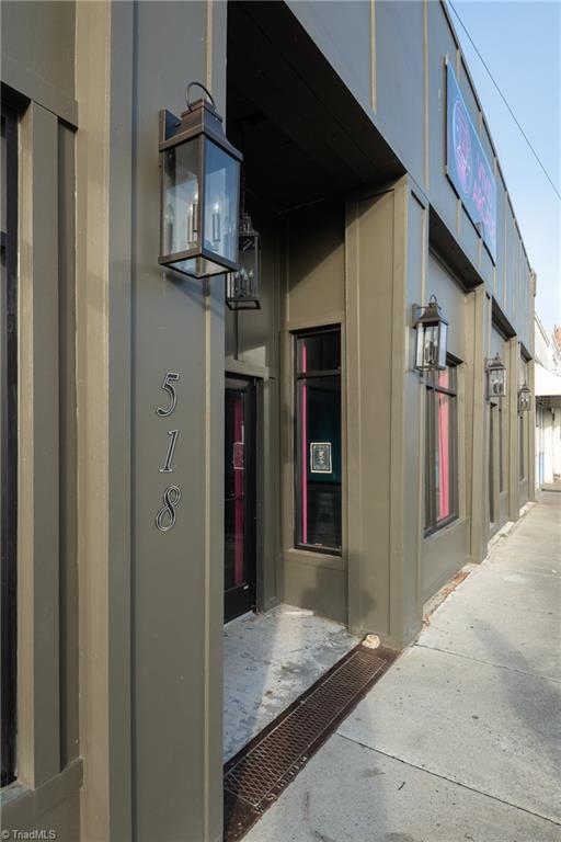 518 Queen Street Property Photo 8