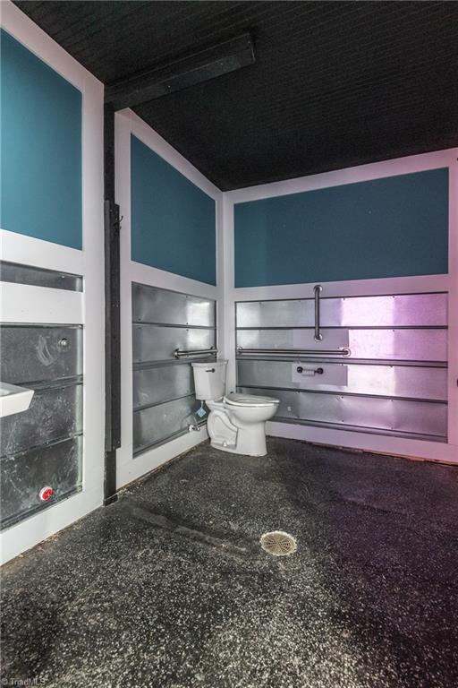 518 Queen Street Property Photo 19