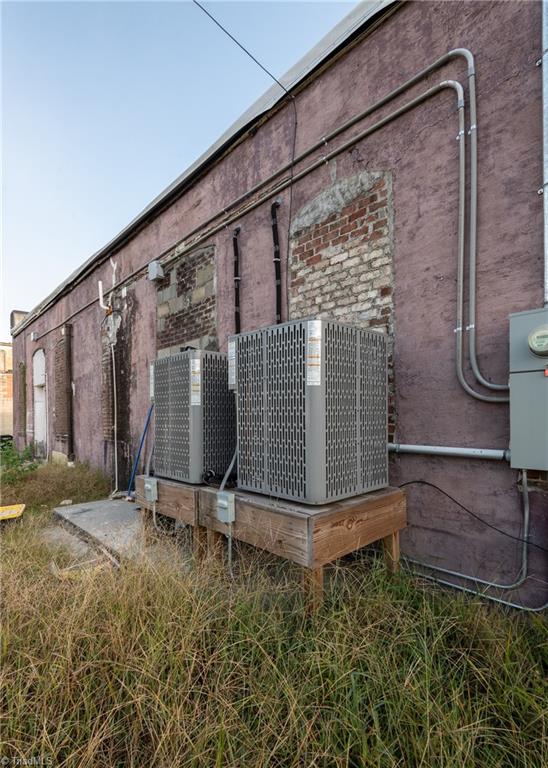 518 Queen Street Property Photo 21