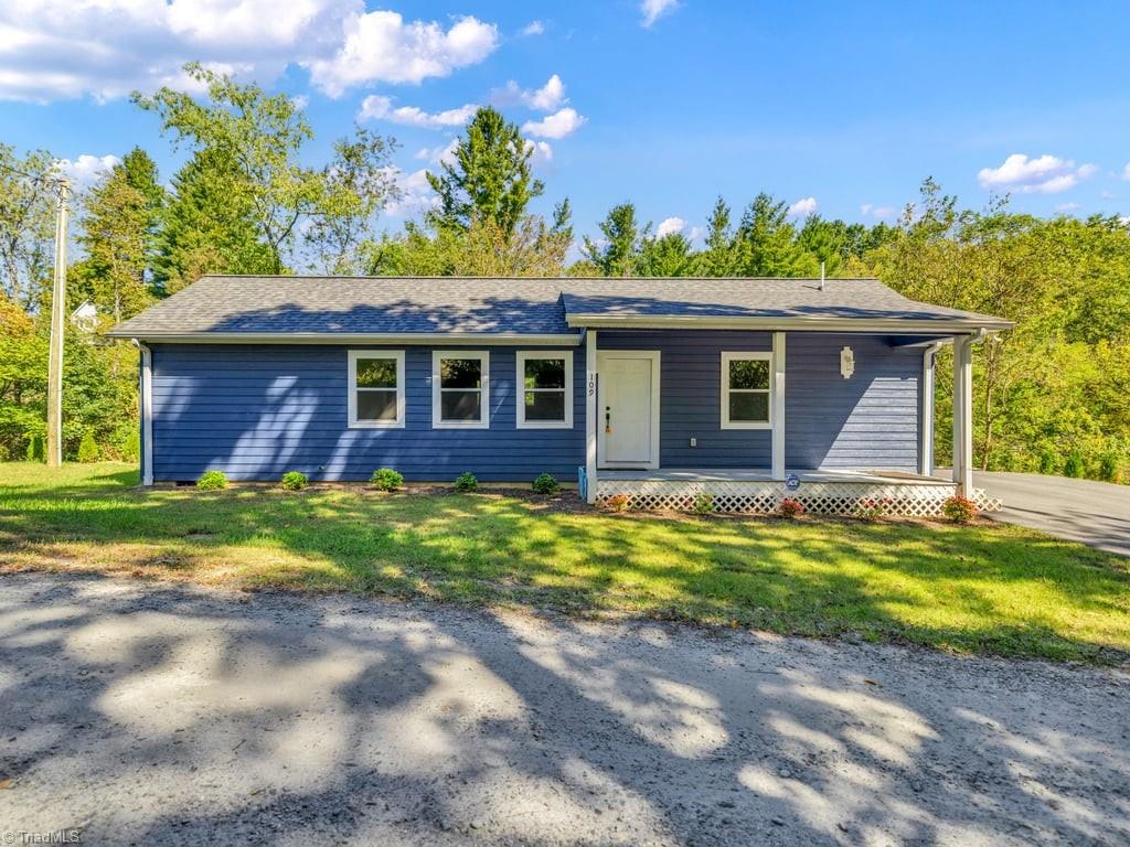 109 Southside Drive Property Photo 1