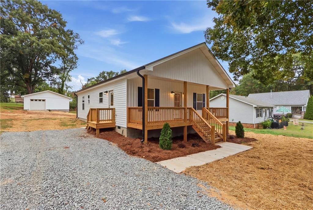 1123 2nd Street Property Photo 1