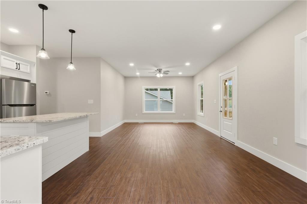 1123 2nd Street Property Photo 8