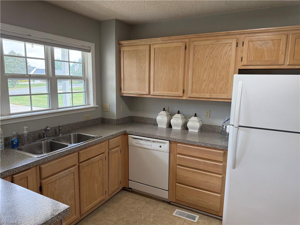 1503 Manora Court Property Photo 8