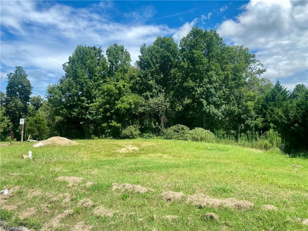 104 Sprucewood Court Property Photo 1