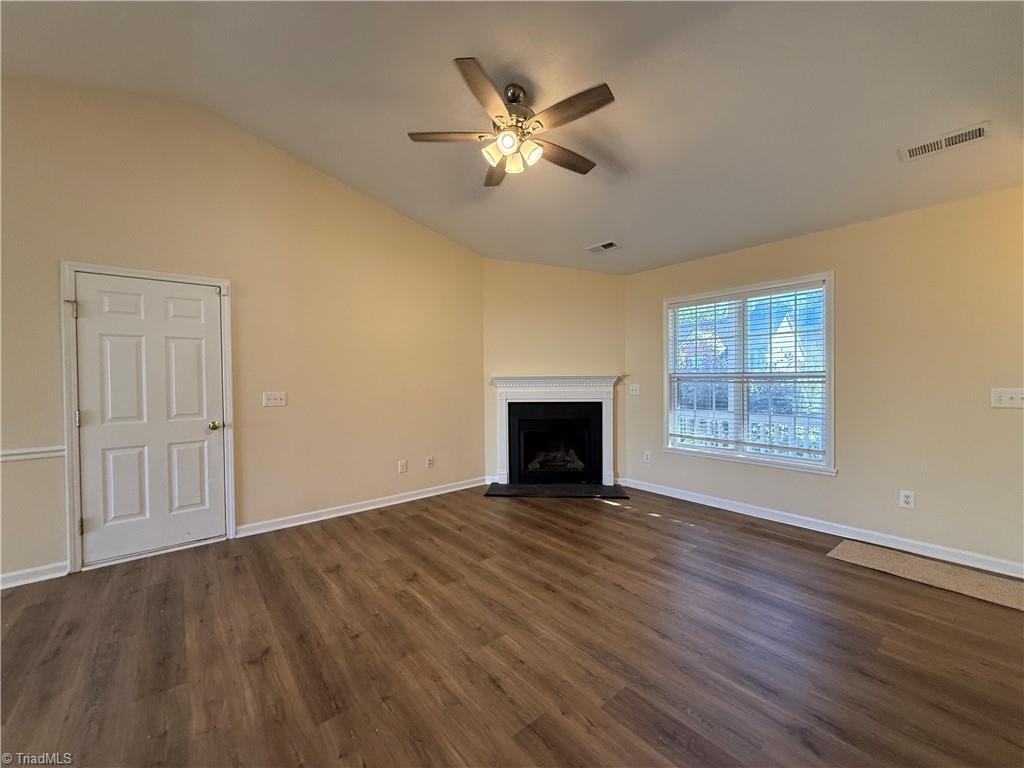4018 Leak Creek Court Property Photo 6