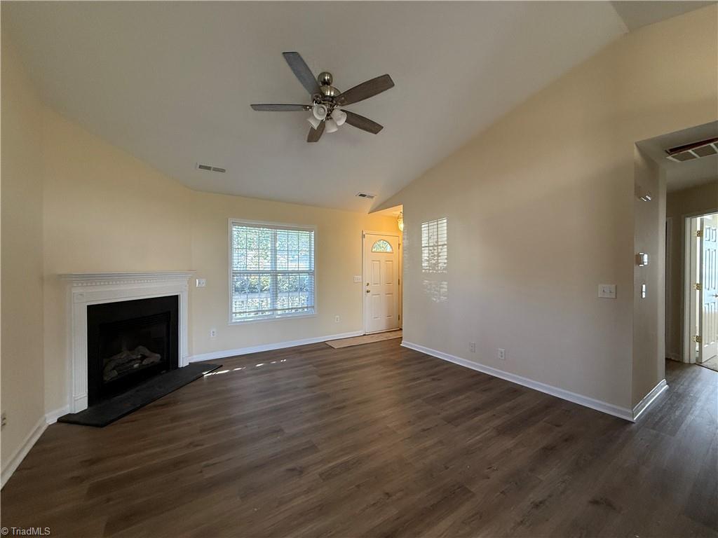 4018 Leak Creek Court Property Photo 7