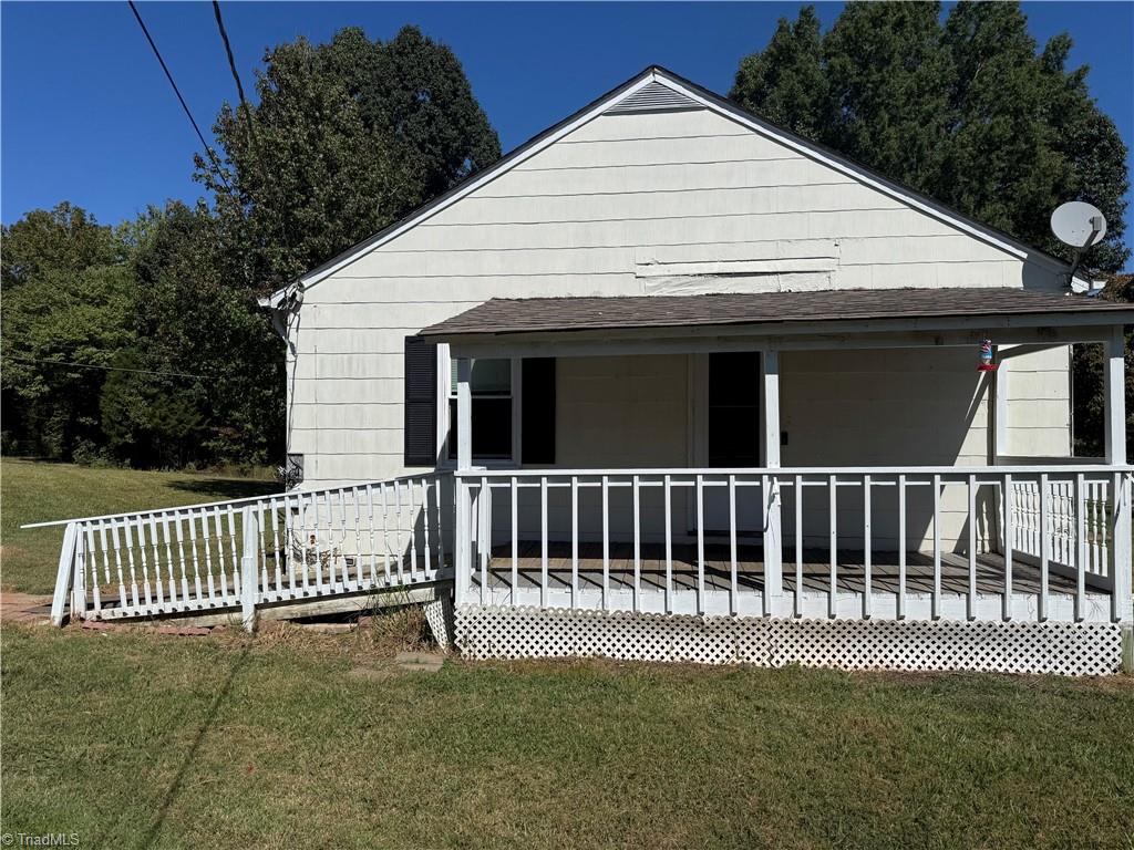 191 Hillcrest Drive Property Photo 2