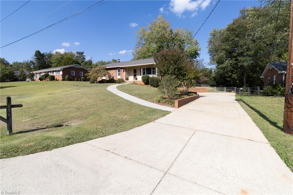7541 Pine Trails Road Property Photo 4