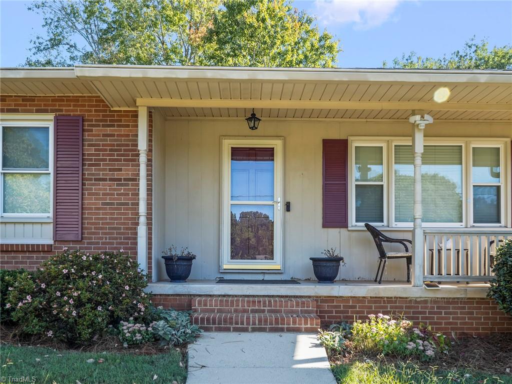 7541 Pine Trails Road Property Photo 5