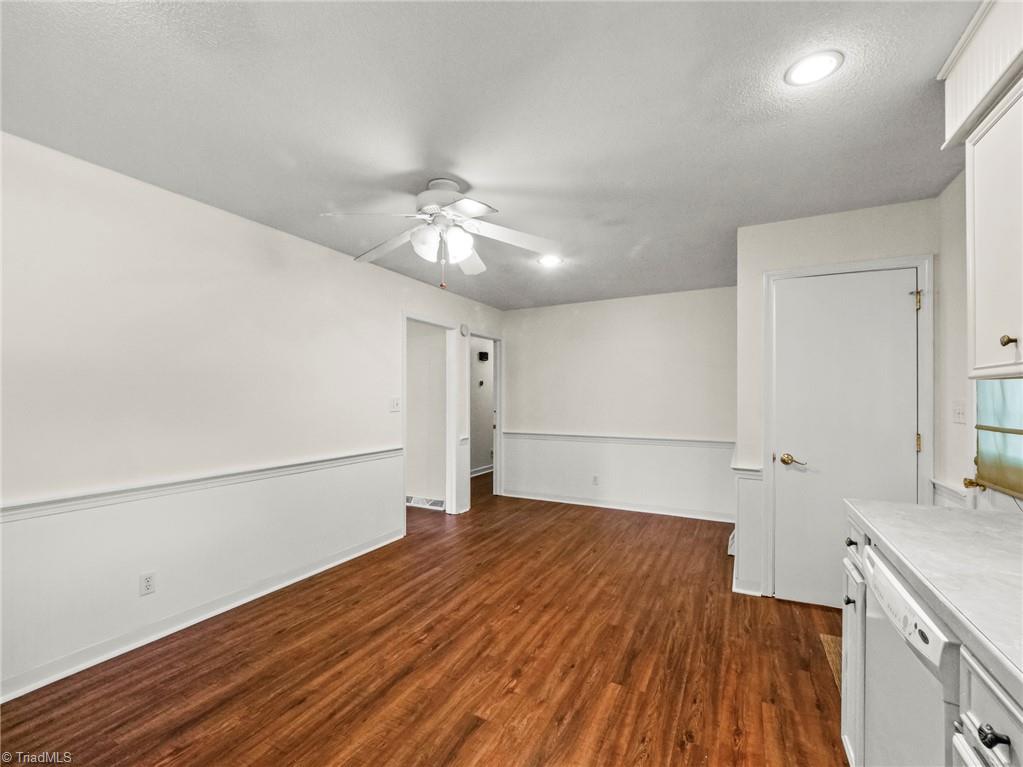 7541 Pine Trails Road Property Photo 9