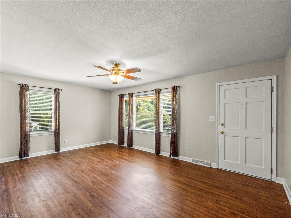 7541 Pine Trails Road Property Photo 12