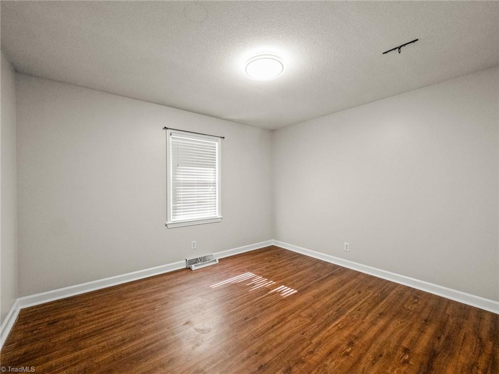 7541 Pine Trails Road Property Photo 18