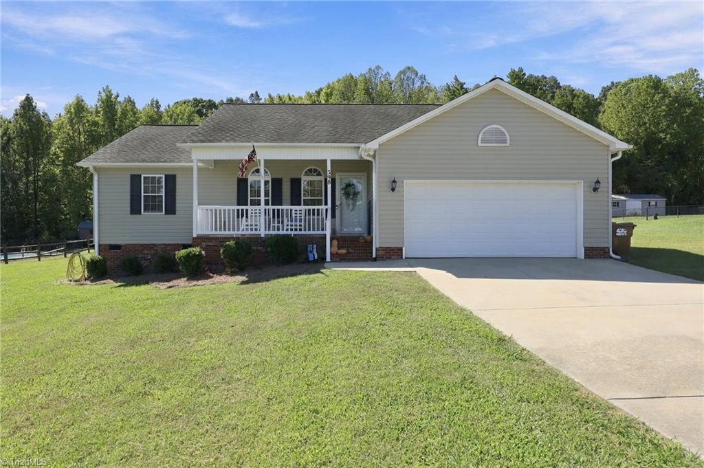 398 Goldenrod Lane Property Photo 1
