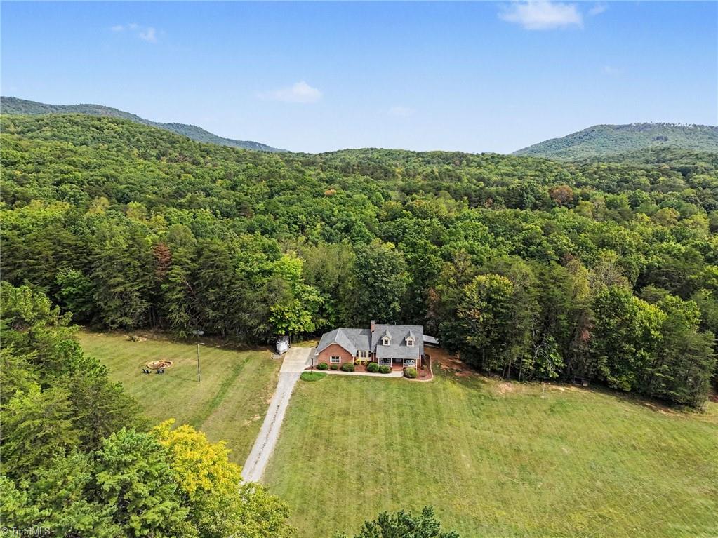 1100 Wolf Rock Road Property Photo 45
