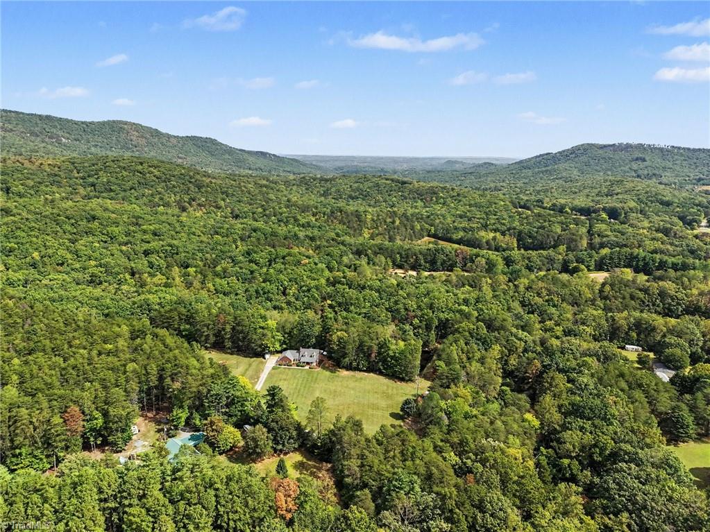 1100 Wolf Rock Road Property Photo 48