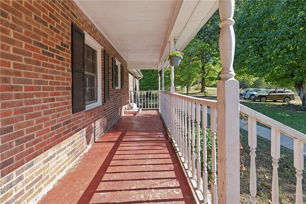 3723 Huffine Mill Road Property Photo 4