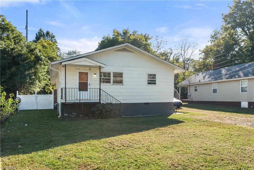 1610 Brockett Avenue Property Photo 2