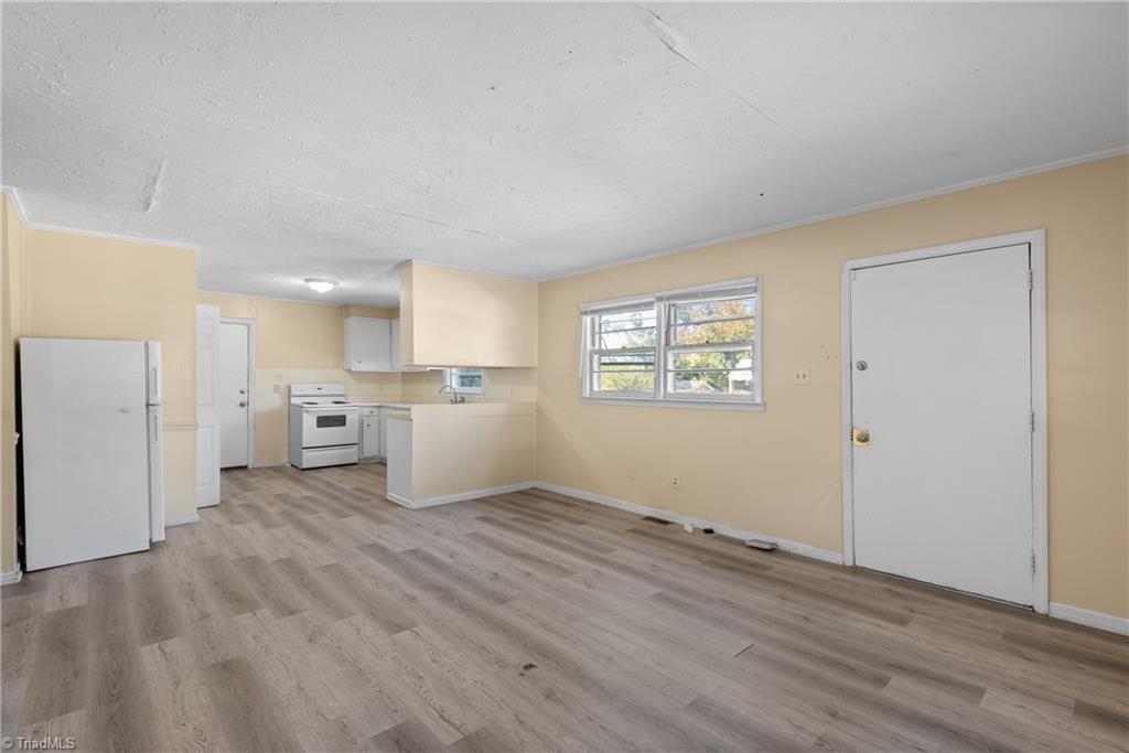 1610 Brockett Avenue Property Photo 7