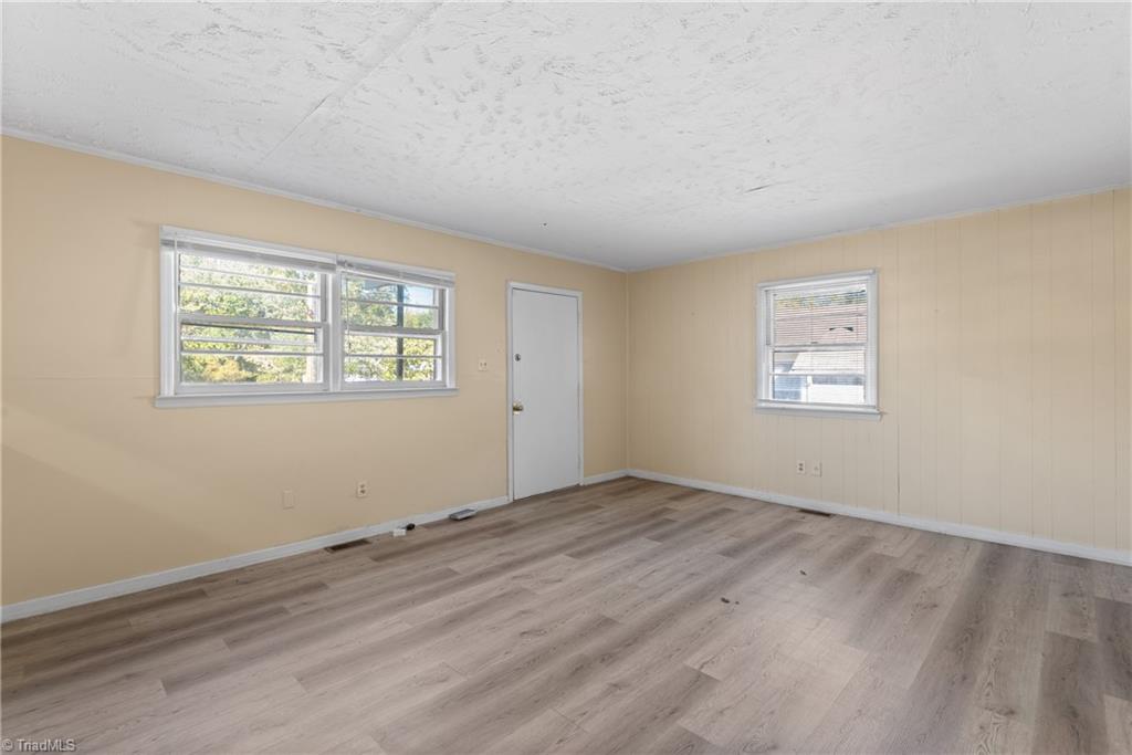 1610 Brockett Avenue Property Photo 8