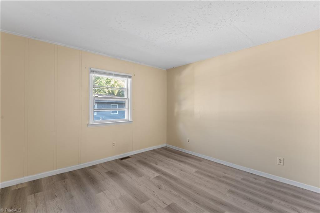 1610 Brockett Avenue Property Photo 18