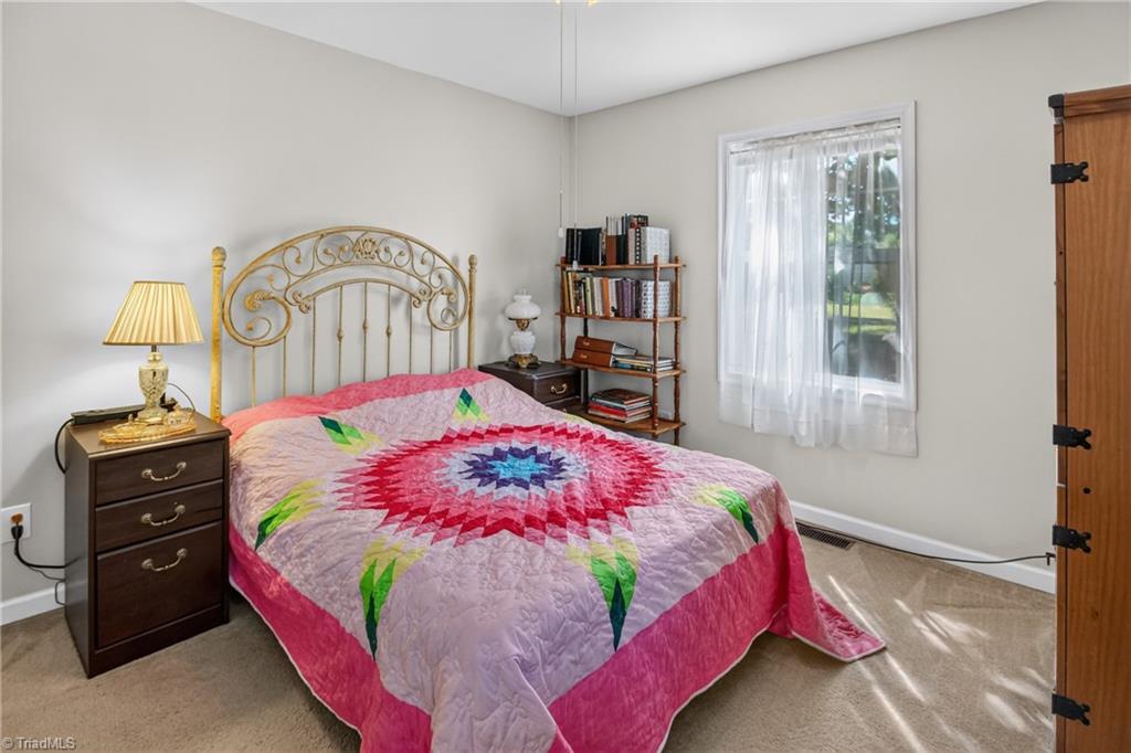 2907 Marthas Place Property Photo 17