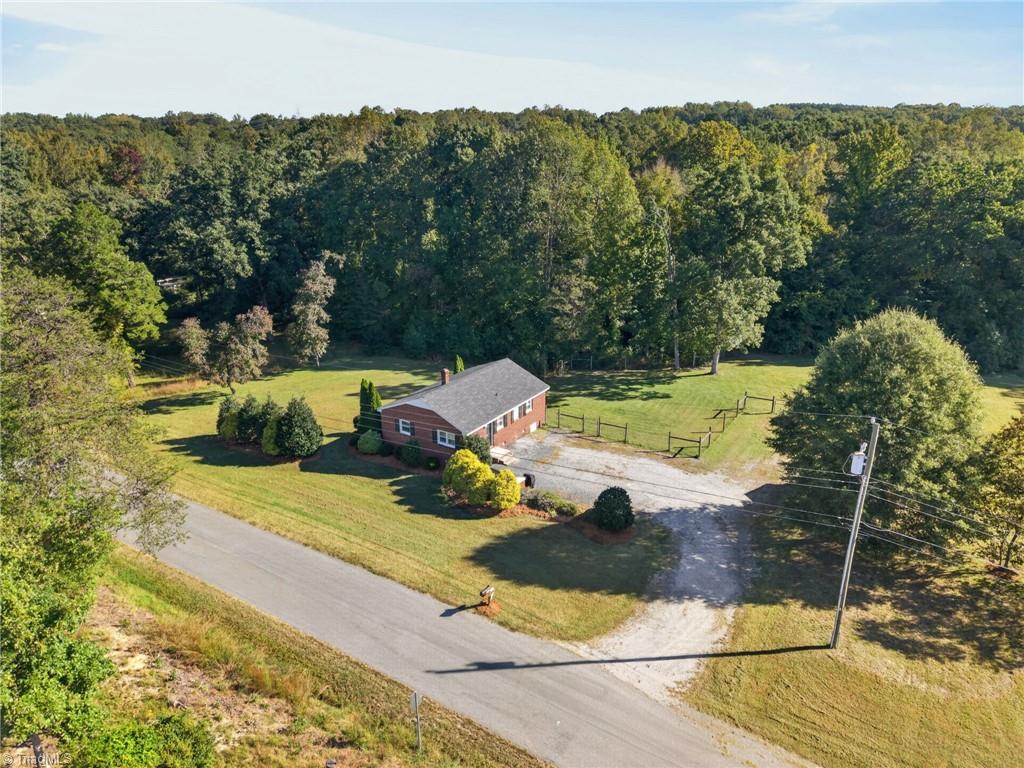 2833 Kivett Drive Property Photo 1