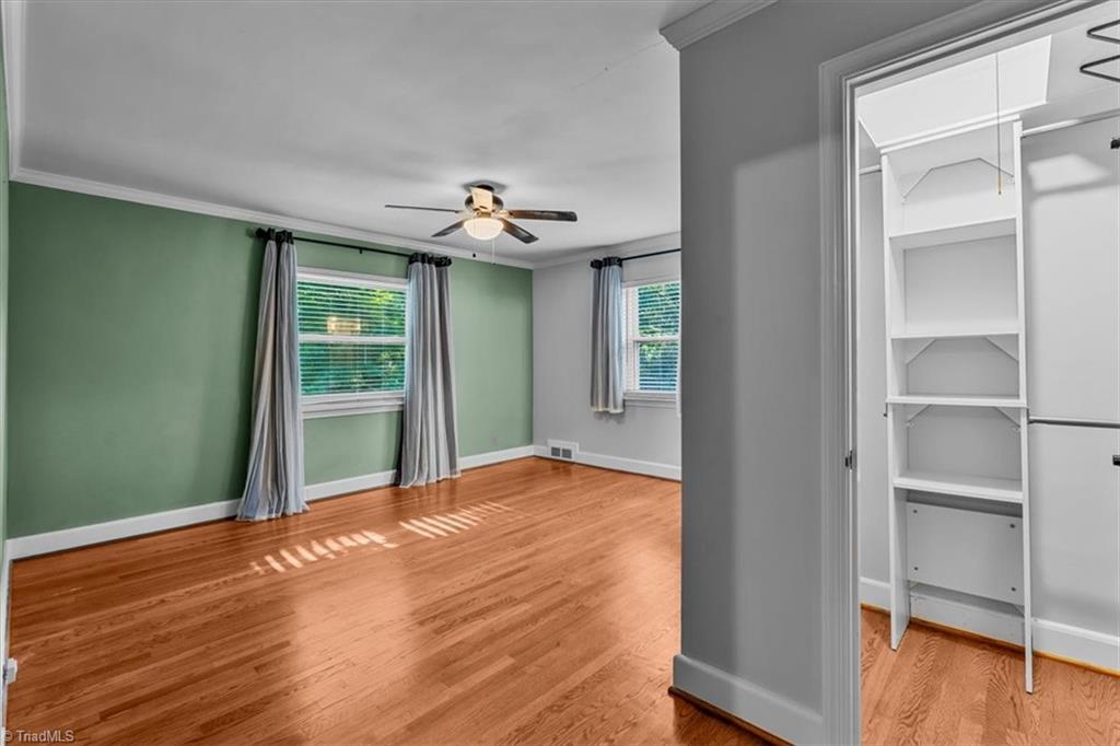 1103 N Peace Haven Road Property Photo 17