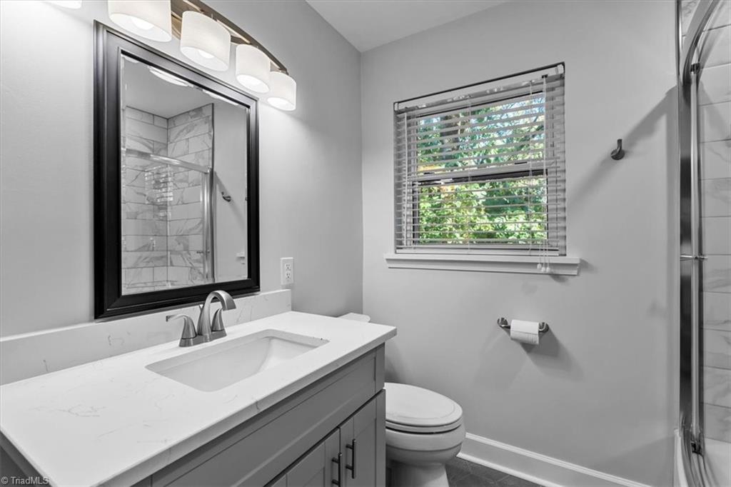 1103 N Peace Haven Road Property Photo 24