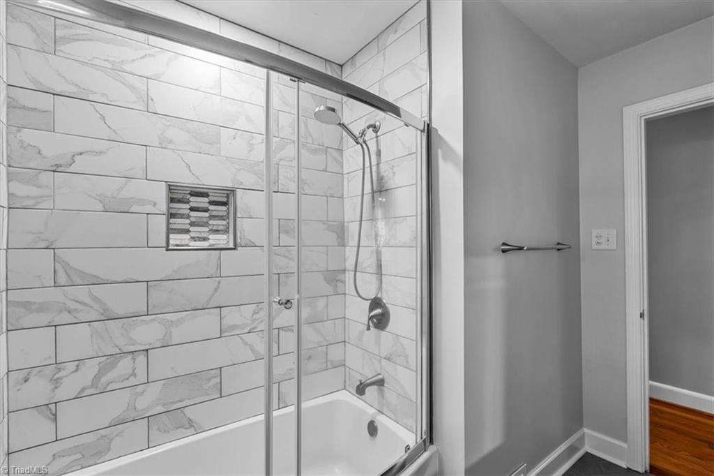 1103 N Peace Haven Road Property Photo 25