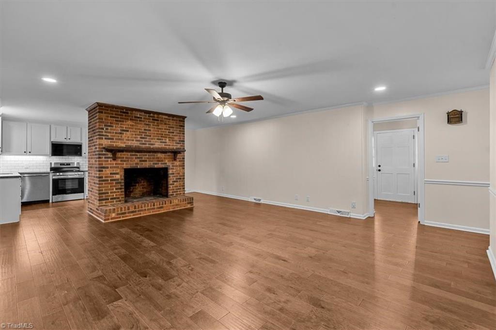 1125 Adams Ridge Road Property Photo 7