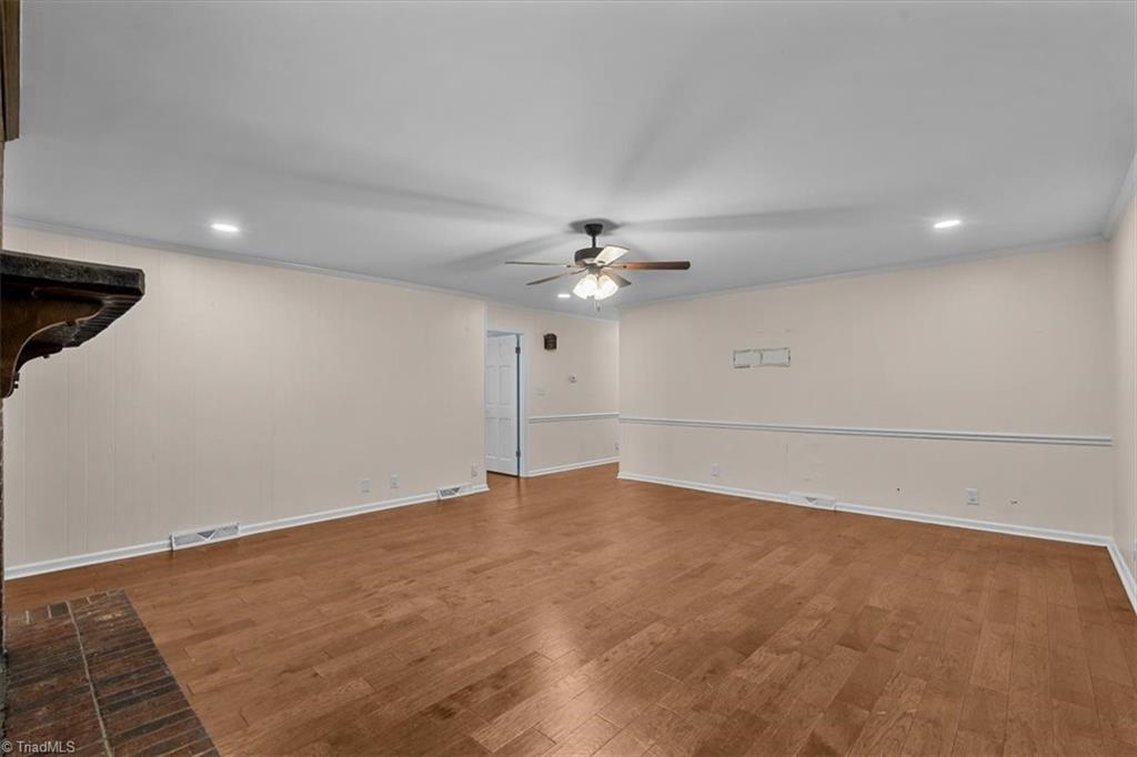 1125 Adams Ridge Road Property Photo 8