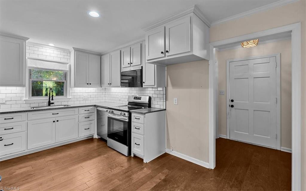 1125 Adams Ridge Road Property Photo 11