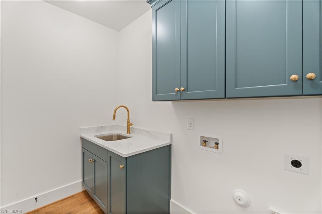 792 Royal Jasmine Court Property Photo 38