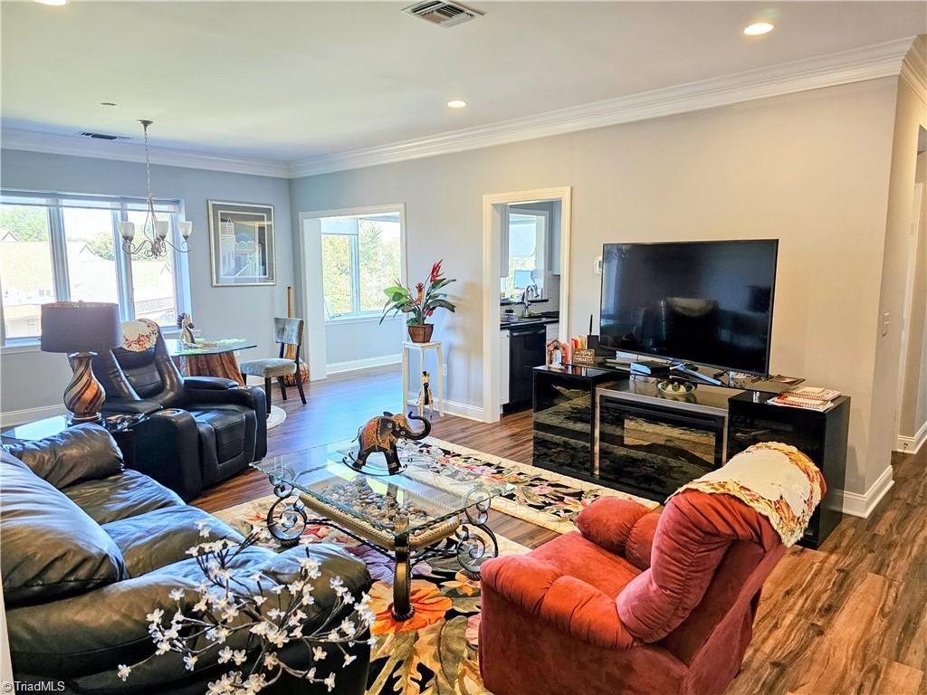 3313 Bermuda Village Drive Property Photo 1