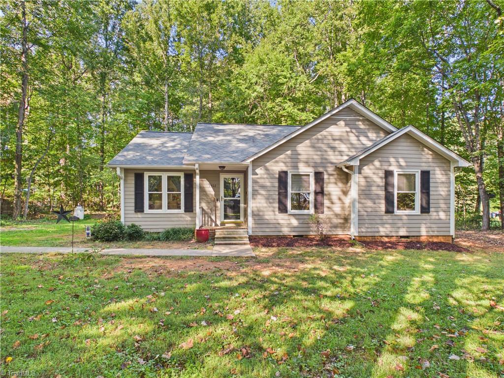1402 Sundown Drive Property Photo 1