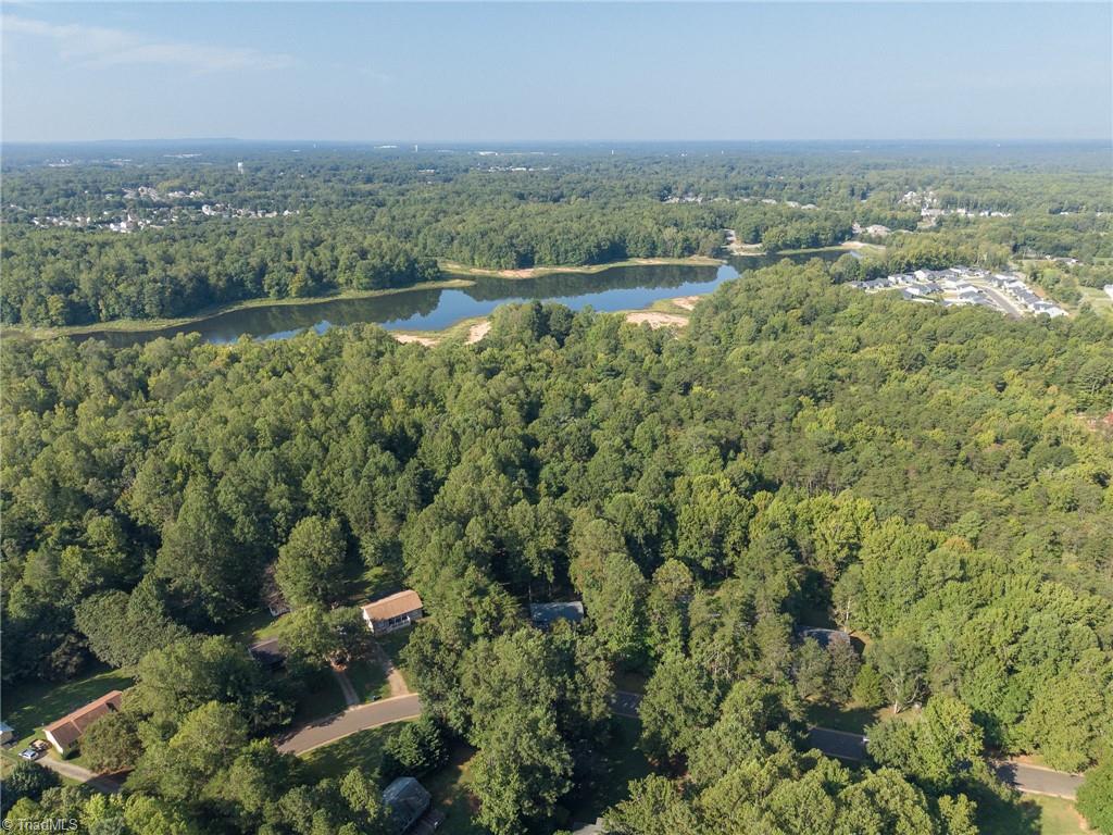 1402 Sundown Drive Property Photo 2