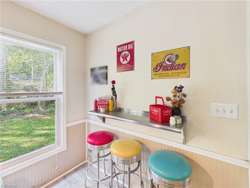 1402 Sundown Drive Property Photo 7