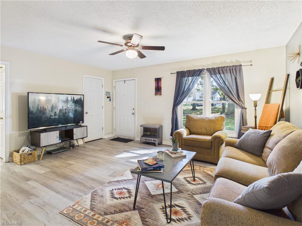 1402 Sundown Drive Property Photo 19
