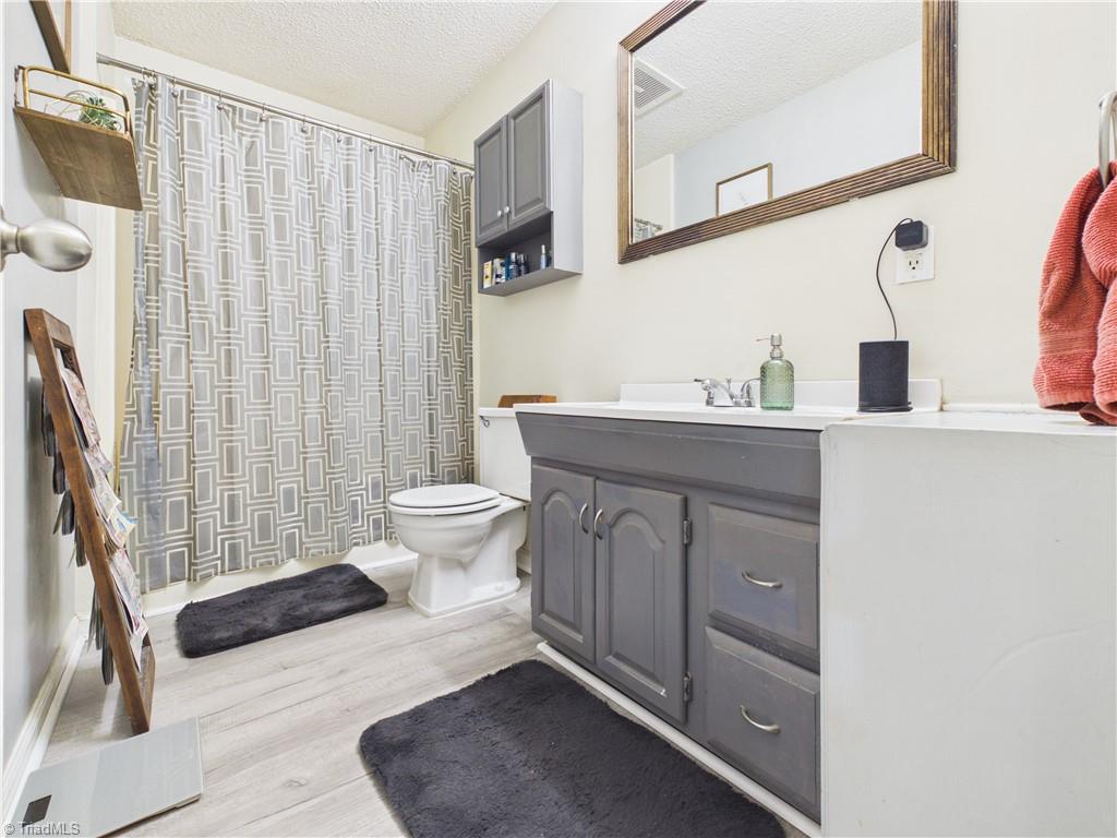 1402 Sundown Drive Property Photo 23