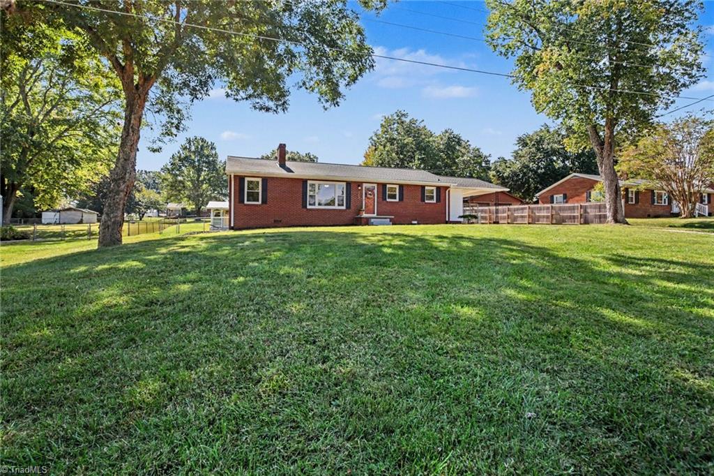 109 Mohawk Drive Property Photo 3