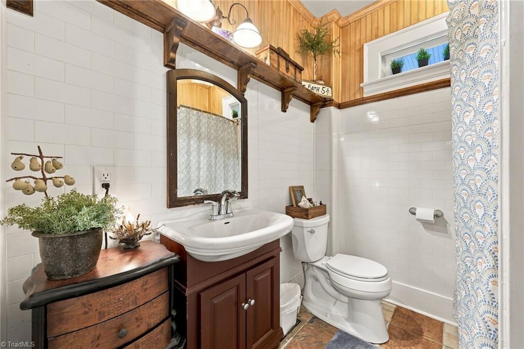 149 Elm Street Property Photo 17