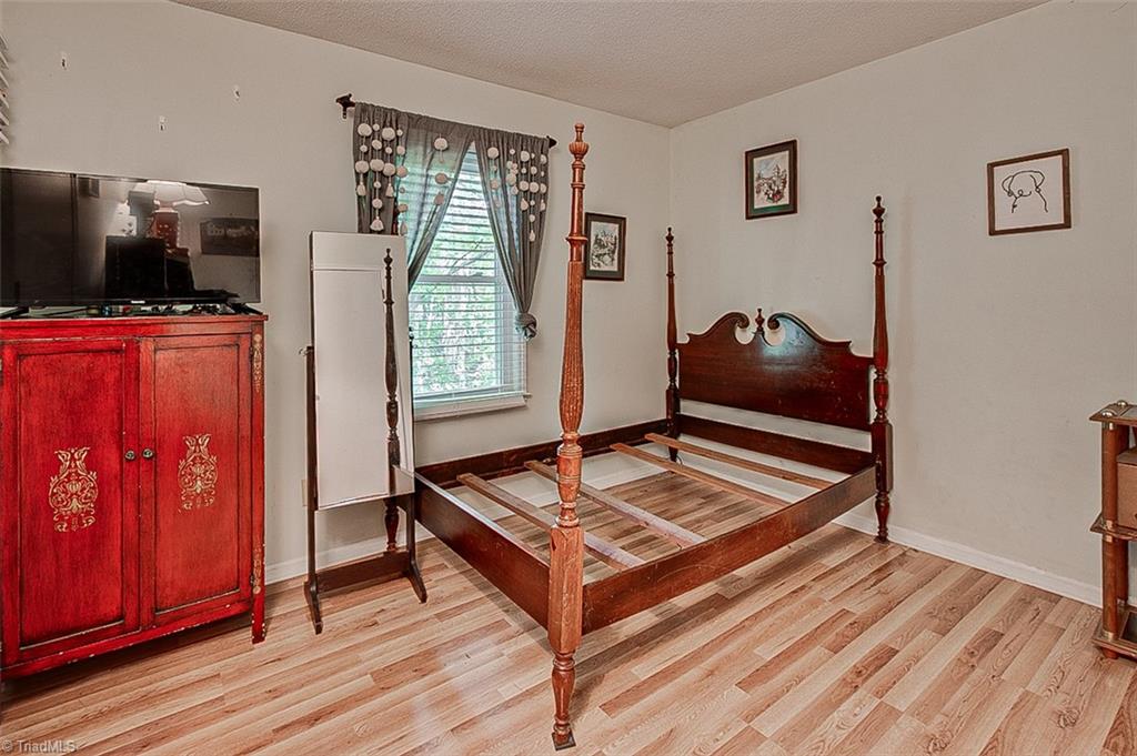 1050 Amity Road Property Photo 22
